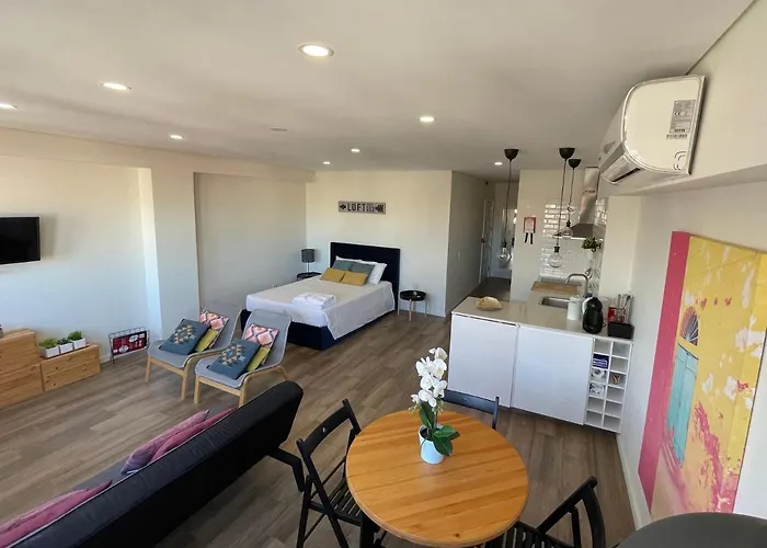 Superb Loft 899